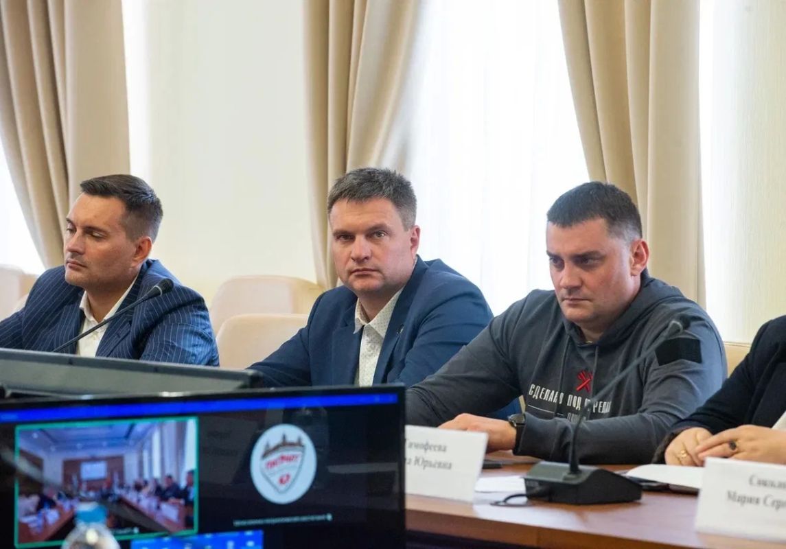 Василий Анохин: Адаптация участников специальной военной операции к гражданской жизни, а также усиление региональной команды профессионалами из числа наших защитников – главные цели образовательной программы "Герои СВОего... Василий Анохин: Адаптация участников специальной военной операции к гражданской жизни, а также усиление региональной команды профессионалами из числа наших защитников – главные цели образовательной программы "Герои СВОего...