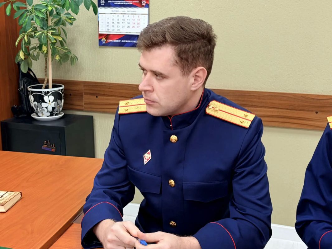 В СУ СК России по Смоленской области состоялась встреча ветерана следствия с молодыми сотрудниками В СУ СК России по Смоленской области состоялась встреча ветерана следствия с молодыми сотрудниками