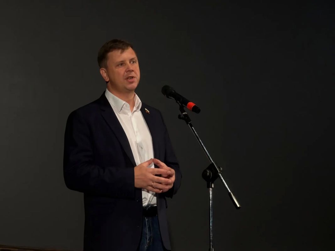 Открыли Неделю патриотического кино! Открыли Неделю патриотического кино!