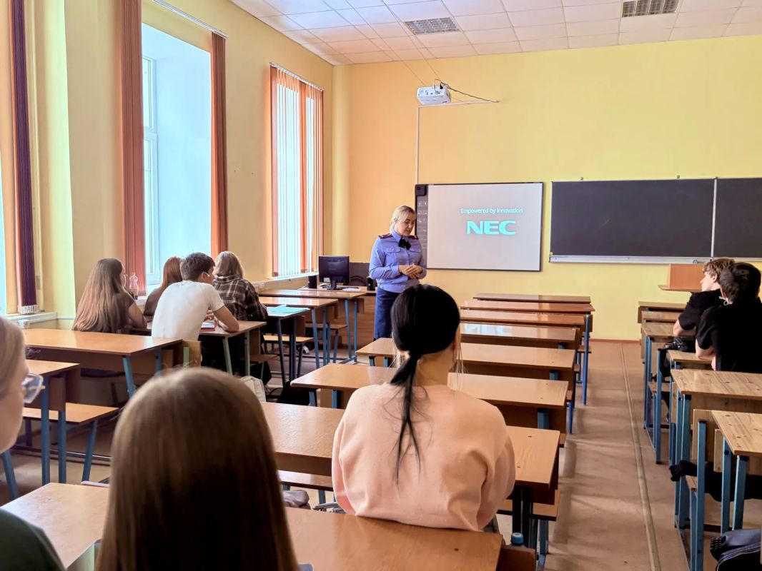 Офицер регионального следственного управления встретилась со студентами Смоленского государственного университета Офицер регионального следственного управления встретилась со студентами Смоленского государственного университета