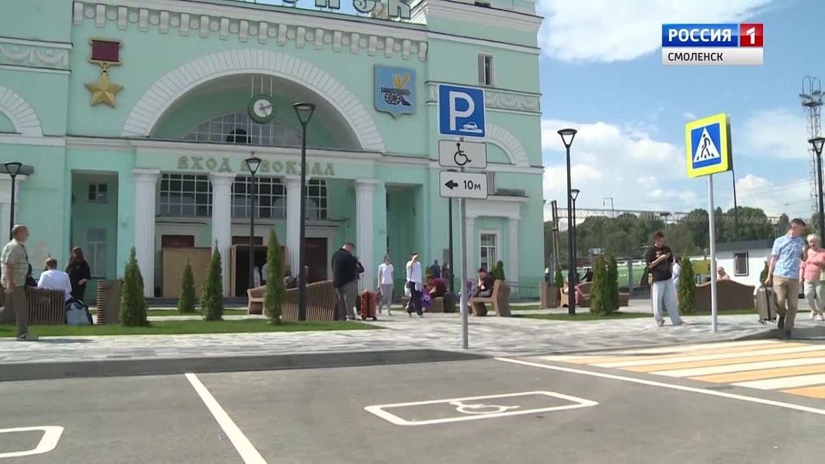 Напомним, с сегодняшнего дня вход в здание железнодорожного вокзала будет организован со стороны пути № 3