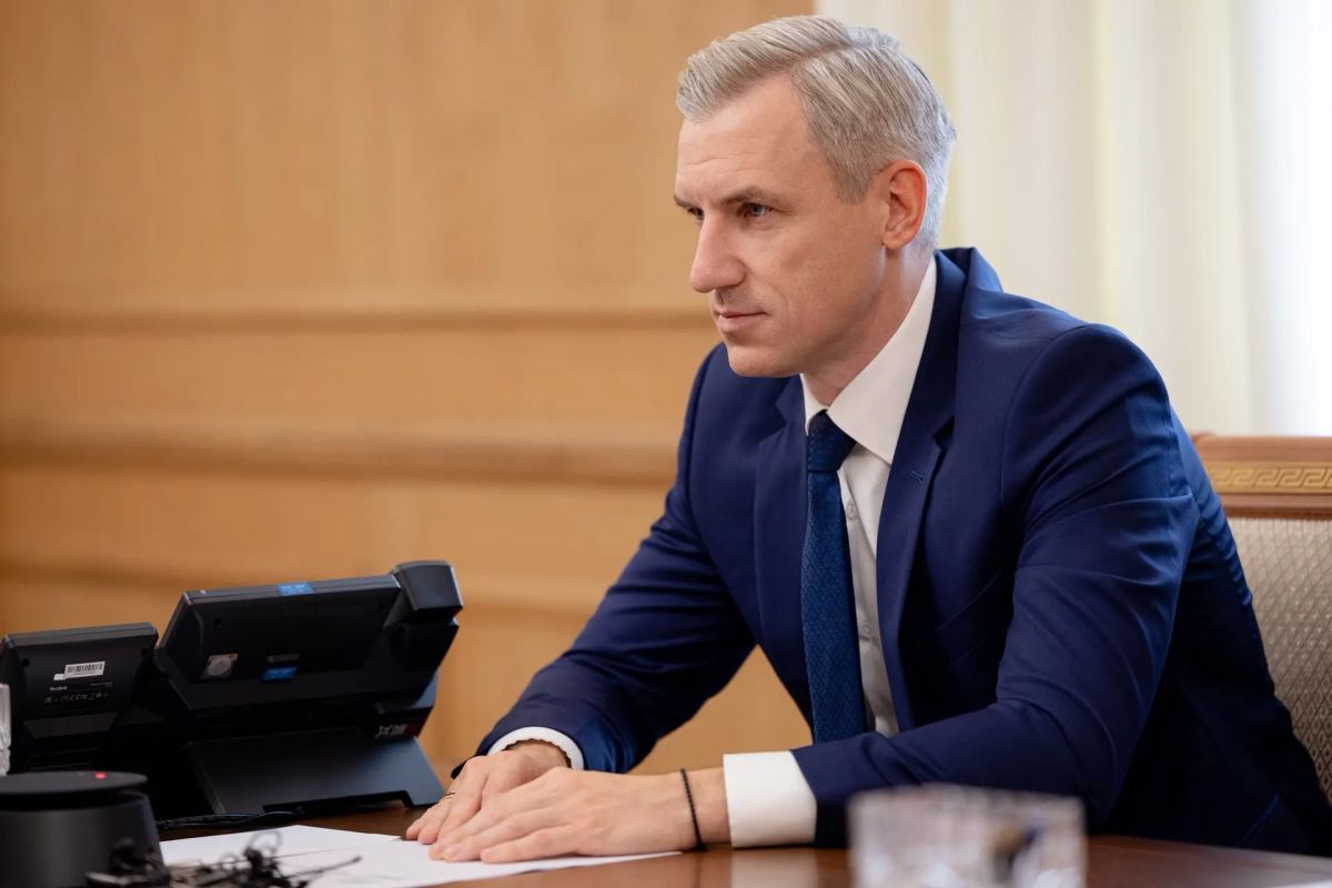 Василий Анохин: Вопросы развития службы скорой медицинской помощи и укрепления кадрового потенциала обсудили с заместителем министра здравоохранения России Андреем Николаевичем Плутницким, который посетил Смоленскую область... Василий Анохин: Вопросы развития службы скорой медицинской помощи и укрепления кадрового потенциала обсудили с заместителем министра здравоохранения России Андреем Николаевичем Плутницким, который посетил Смоленскую область...