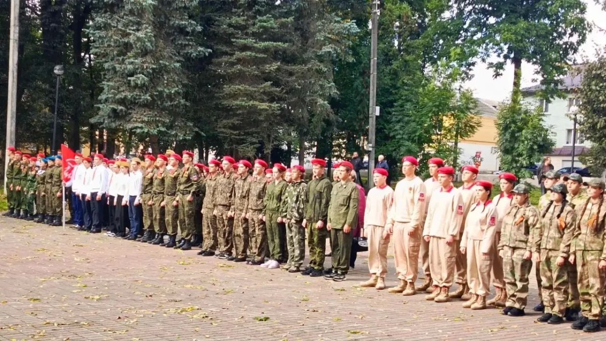 «Связь поколений: хроника памятной недели в школах региона» «Связь поколений: хроника памятной недели в школах региона»