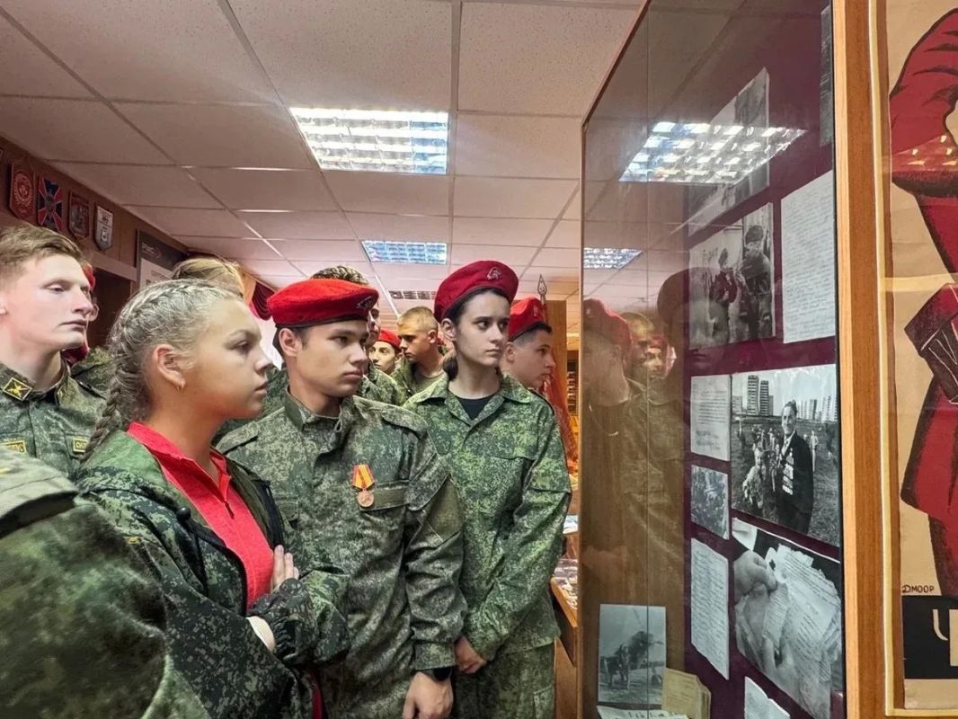 Василий Анохин: Традиции служения Отечеству формируют характер, учат ответственности и дают прочную опору в жизни Василий Анохин: Традиции служения Отечеству формируют характер, учат ответственности и дают прочную опору в жизни