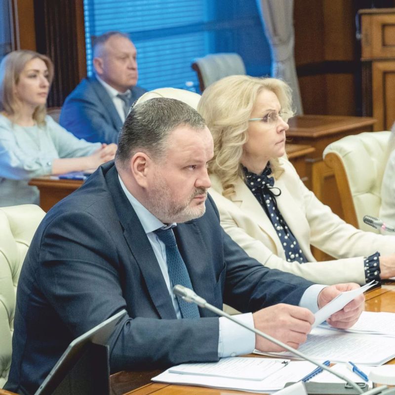 Делегация Смоленской области принимает участие во всероссийской неделе охраны труда с 7 по 10 октября в Научно-технологическом университете «Сириус» на федеральной территории «Сириус» Делегация Смоленской области принимает участие во всероссийской неделе охраны труда с 7 по 10 октября в Научно-технологическом университете «Сириус» на федеральной территории «Сириус»