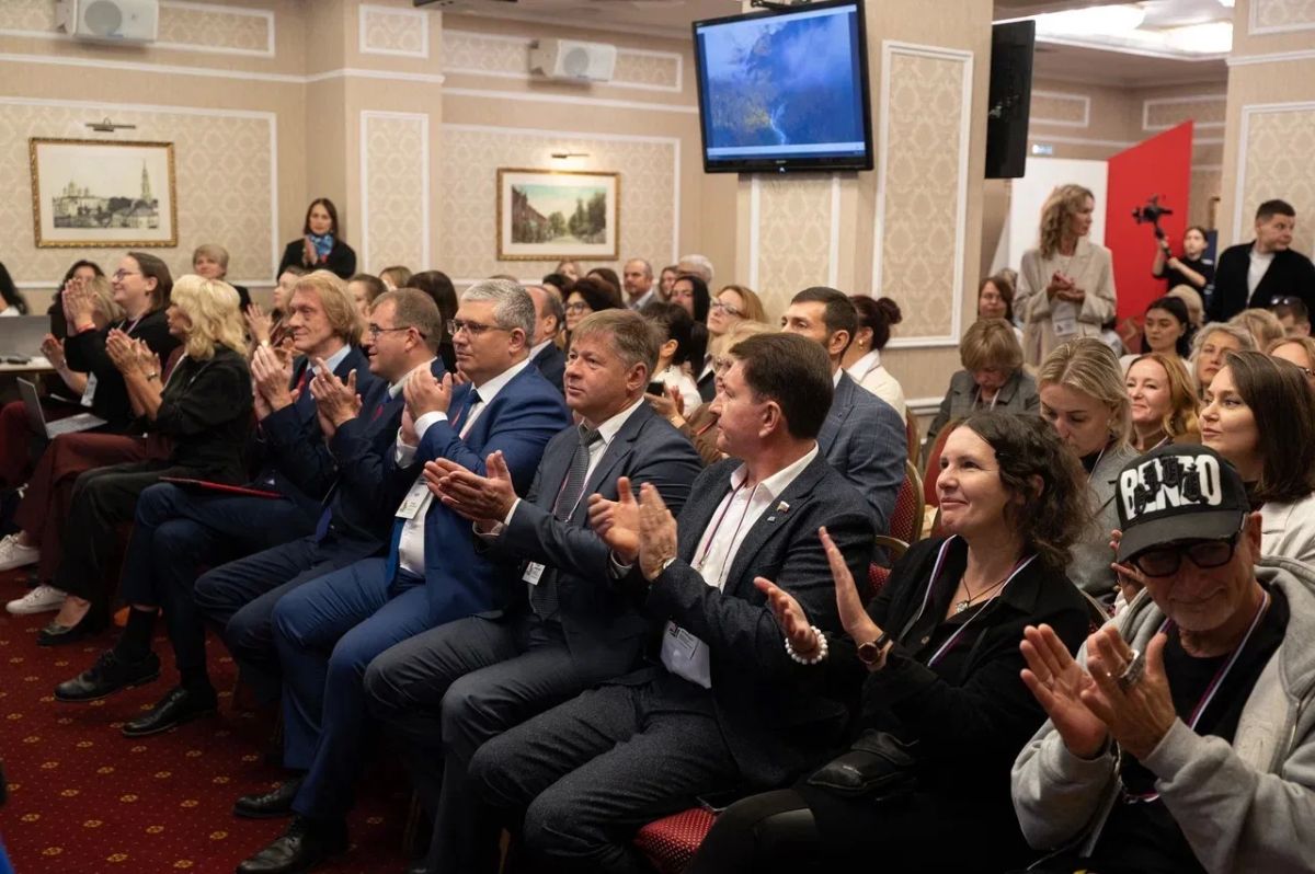 Александр Новиков: Выступил в Воронеже на Всероссийском форуме «Города встречают 2026» — это новая площадка, которую впервые организовала мэрия Воронежа совместно с Туристско-информационным центром при поддержке... Александр Новиков: Выступил в Воронеже на Всероссийском форуме «Города встречают 2026» — это новая площадка, которую впервые организовала мэрия Воронежа совместно с Туристско-информационным центром при поддержке...