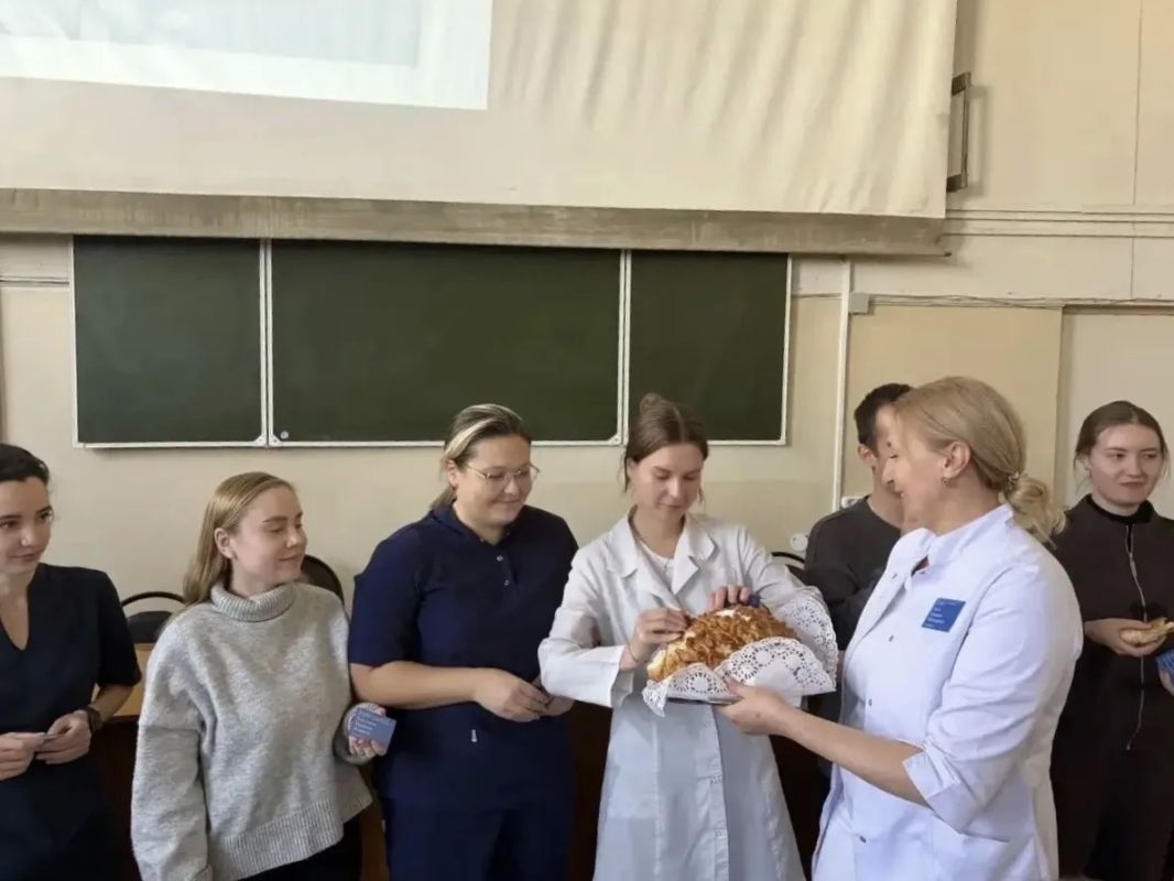 Вчерашних студентов встретили по-домашнему Вчерашних студентов встретили по-домашнему