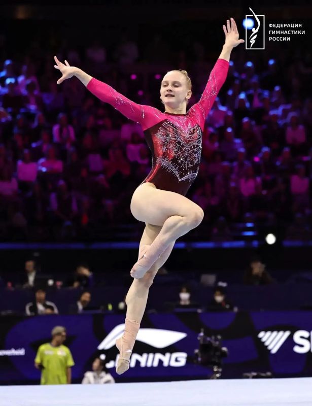 Смоленская спортсменка вошла в число сильнейших на чемпионате мира по спортивной гимнастике Смоленская спортсменка вошла в число сильнейших на чемпионате мира по спортивной гимнастике