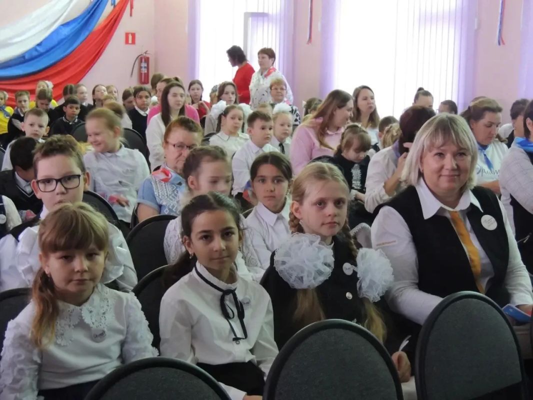 В Смоленской области ряды «Орлят России» пополнились новыми участниками В Смоленской области ряды «Орлят России» пополнились новыми участниками