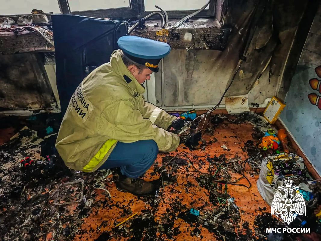 В Велиже ночной пожар в многоквартирном доме обошелся без пострадавших В Велиже ночной пожар в многоквартирном доме обошелся без пострадавших