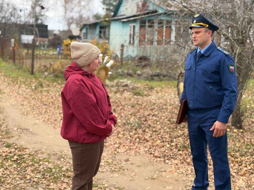 Исполняющий обязанности прокурора Смоленской области Андрей Латышков провел личный прием граждан в Угранском муниципальном округе Исполняющий обязанности прокурора Смоленской области Андрей Латышков провел личный прием граждан в Угранском муниципальном округе